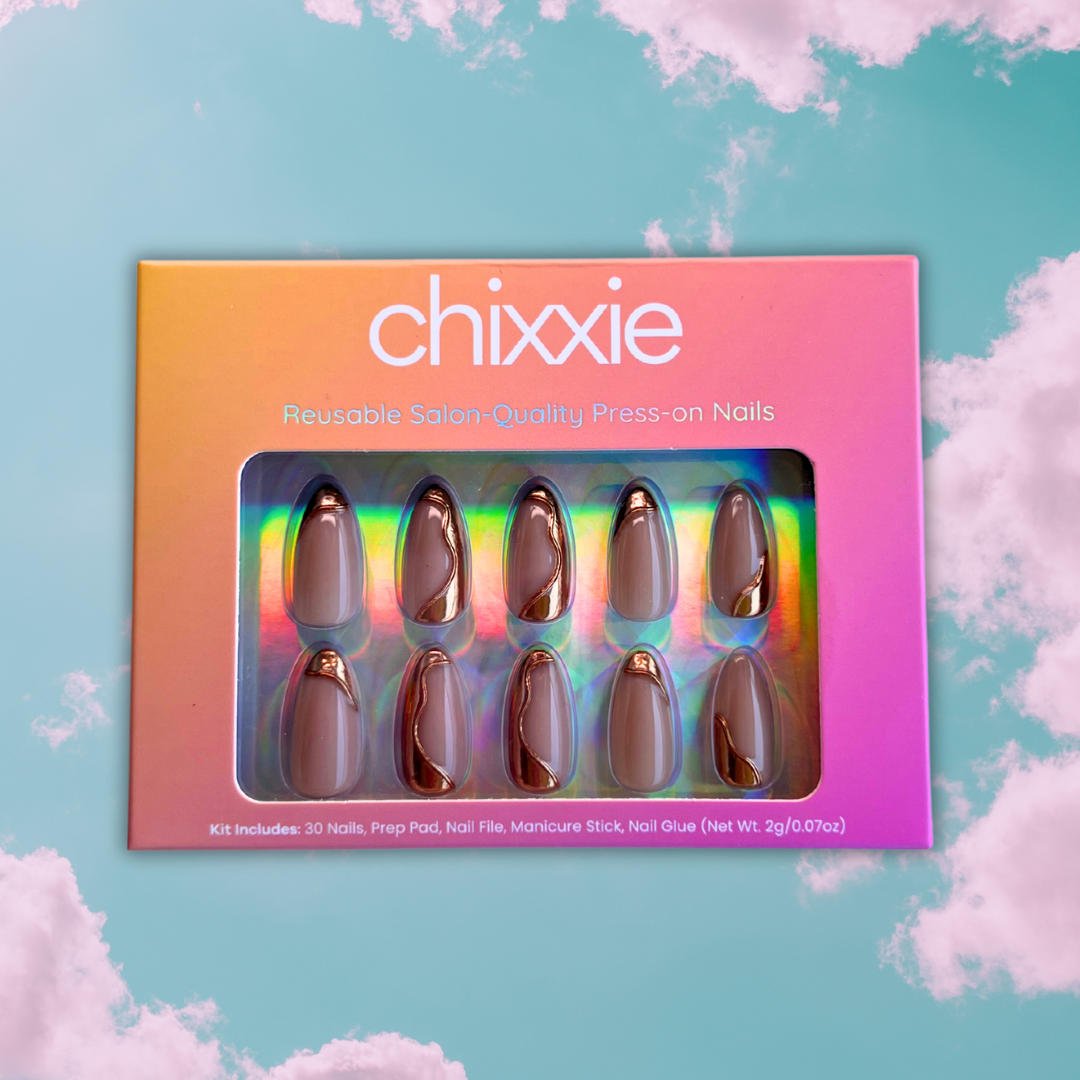Chic & Unique Chixxie - Изкуствени нокти с бадемова форма
