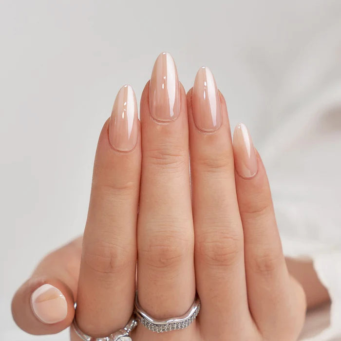 Champagne Glazed Almond Nails - Chixxie