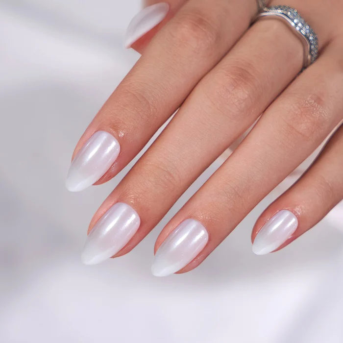 Jasmine Pearlescent Almond Nails - Chixxie