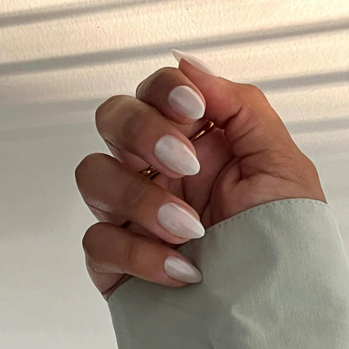 Jasmine Pearlescent Almond Nails - Chixxie